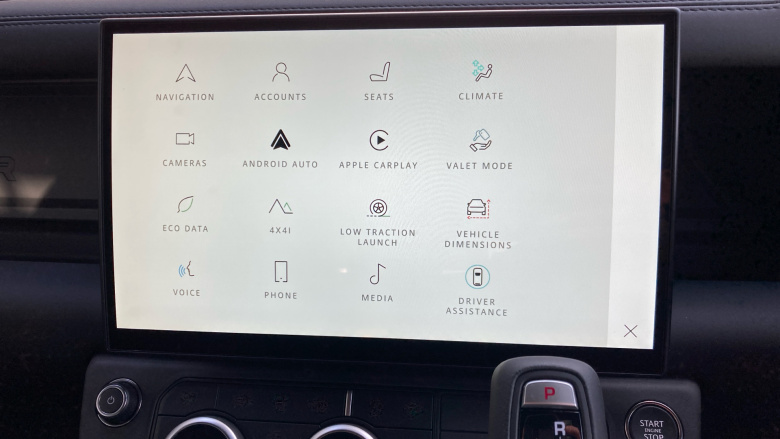 Land Rover Defender 3.0 D250 X-Dynamic SE 90 3dr Auto Diesel Estate